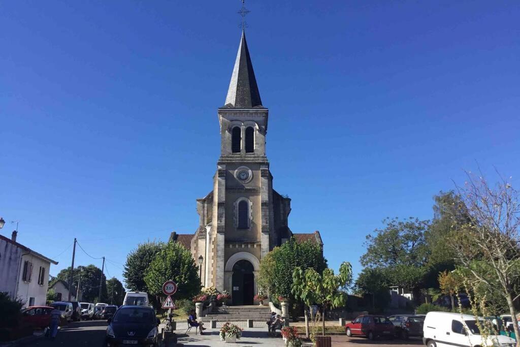 Breesfalt Gite Accomodation Villa Maisonnais-Sur-Tardoire Esterno foto